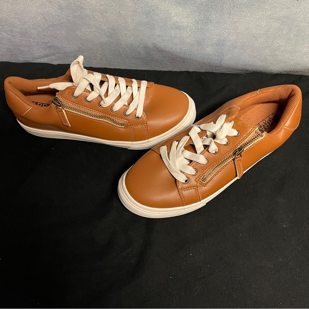 Array sneakers